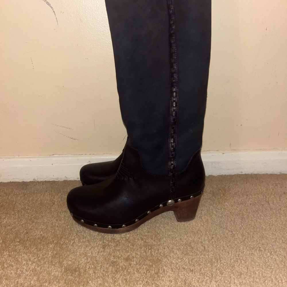 Chic Black Heeled Boots with Wooden Sole and Stud Accents